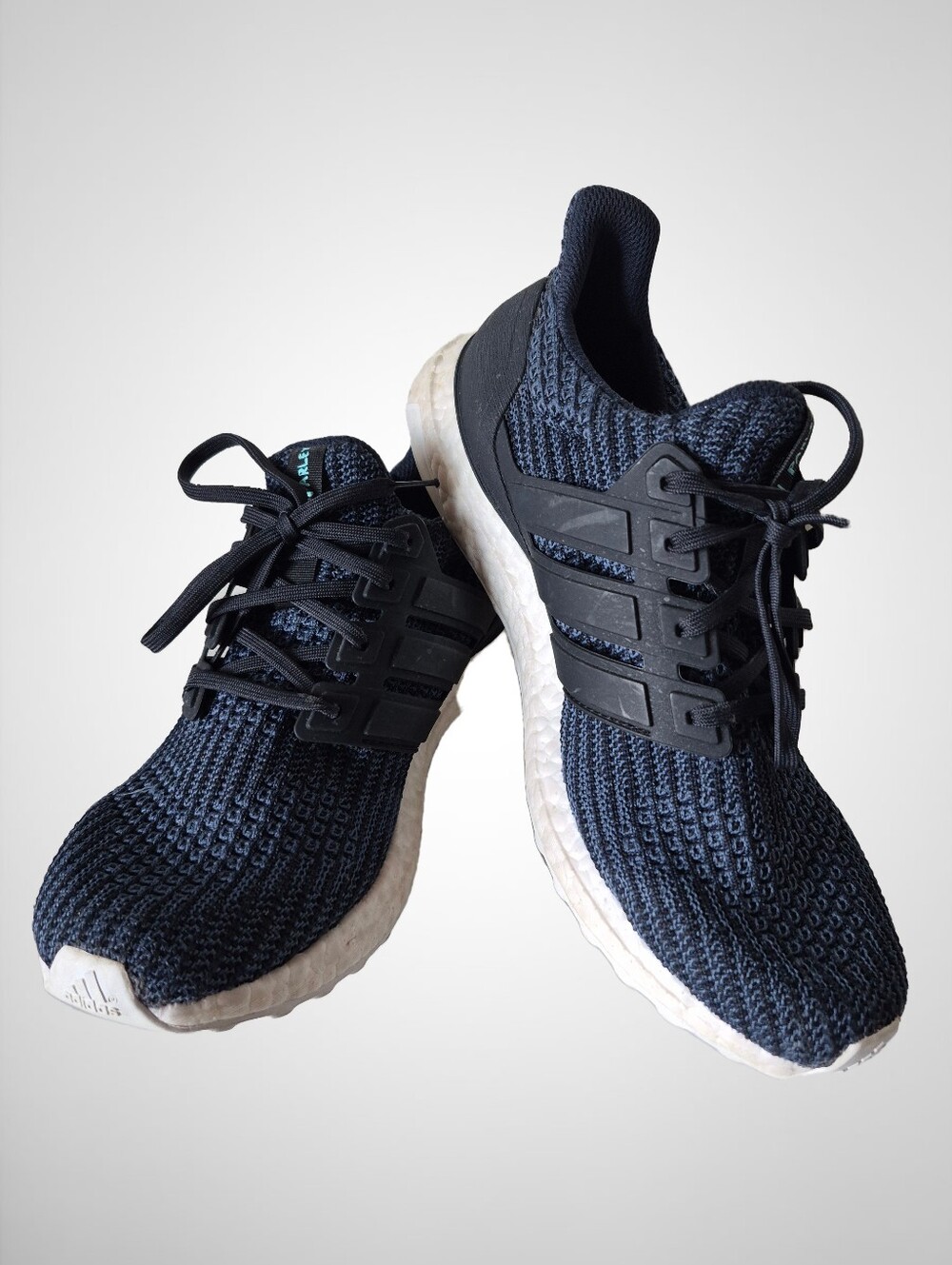 Adidas Parley Runners - Black/Navy Size 9